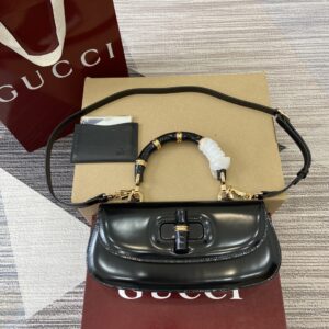 827750黑