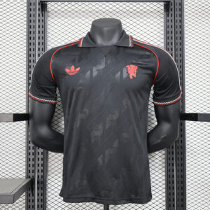 Manchester United Retro Black Kit