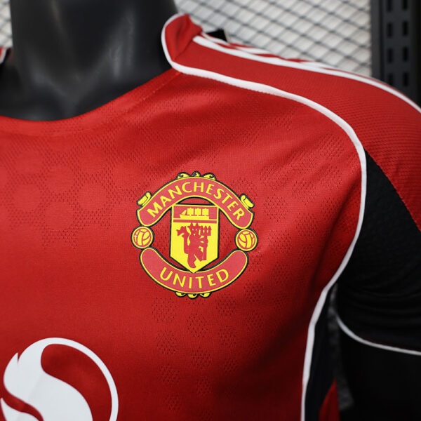 Player: 25–26 Manchester United Home